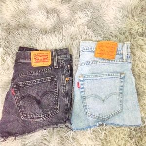 2 PAIRS OF LEVI SHORTS!! <3